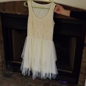White dress size S